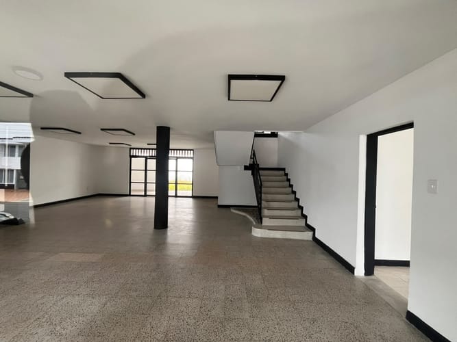 Local en venta en Conucos, Bucaramanga, 450 m² · foto 3 de 11