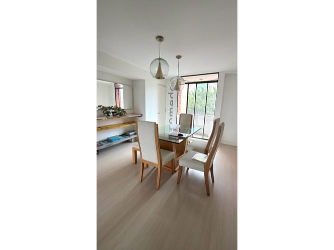 Apartamento de 3 alcobas en venta en Urbanizacion Arcoiris, Medellín, 158 m² · foto 8 de 18