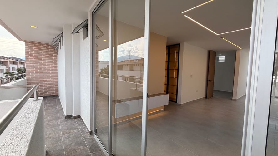 Casa de 4 alcobas en venta en La Samaria, Ibagué, 317 m² · foto 23 de 24