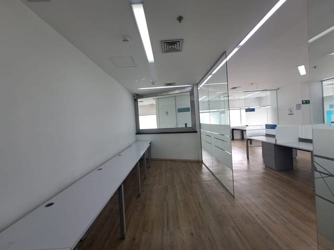 Oficina en arriendo en Manila, Medellín, 148 m² · foto 17 de 23