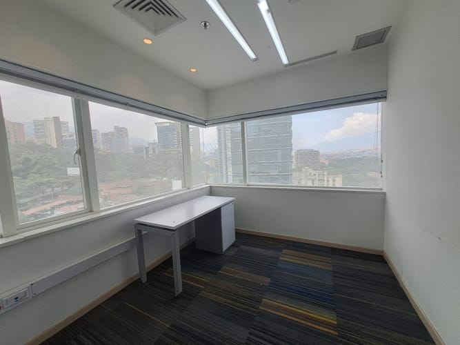 Oficina en arriendo en Manila, Medellín, 148 m² · foto 19 de 23