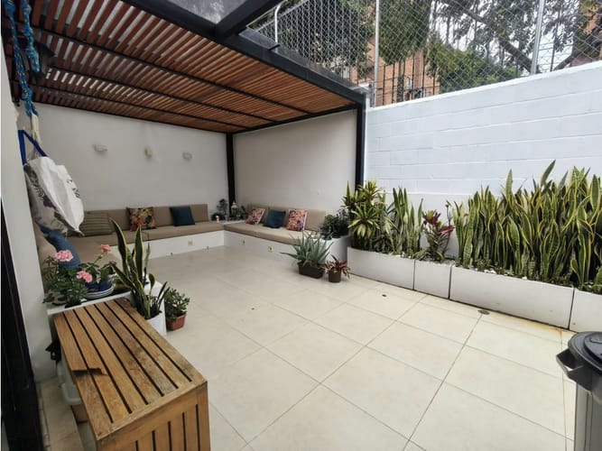 Casa de 4 alcobas en venta en Altos Del Poblado, Medellín, 266 m² · foto 7 de 24