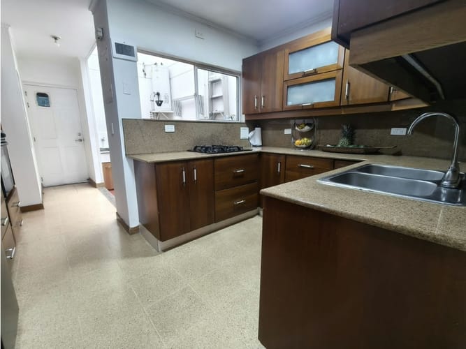 Casa de 4 alcobas en venta en Altos Del Poblado, Medellín, 266 m² · foto 10 de 24