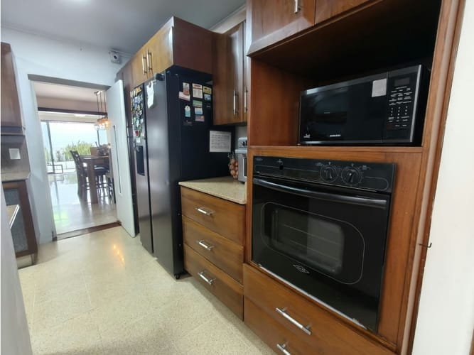 Casa de 4 alcobas en venta en Altos Del Poblado, Medellín, 266 m² · foto 12 de 24