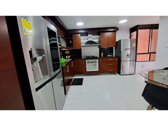 Apartamento en arriendo en Country Club, Bogotá · foto 8 de 24