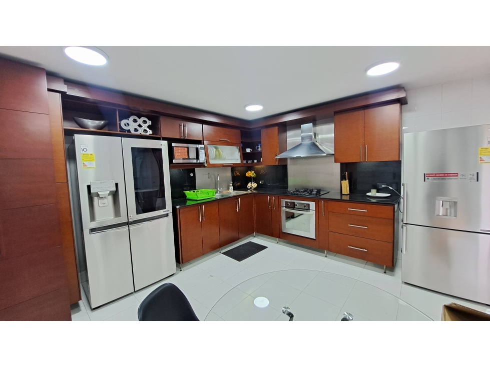 Apartamento en arriendo en Country Club, Bogotá · foto 10 de 24