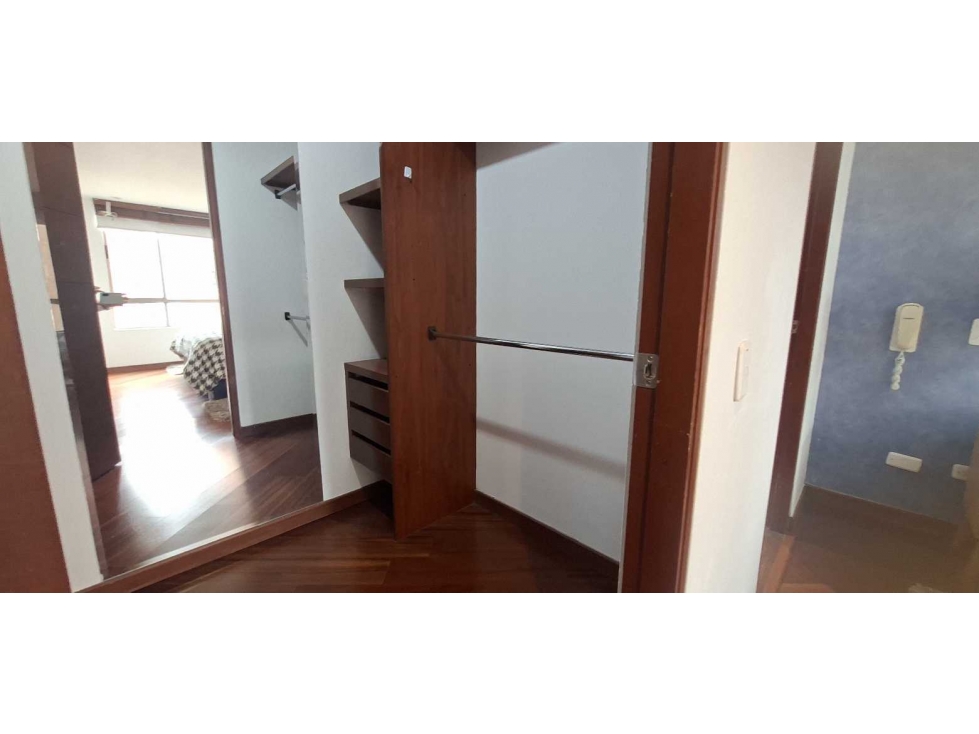 Apartamento en arriendo en Country Club, Bogotá · foto 23 de 24