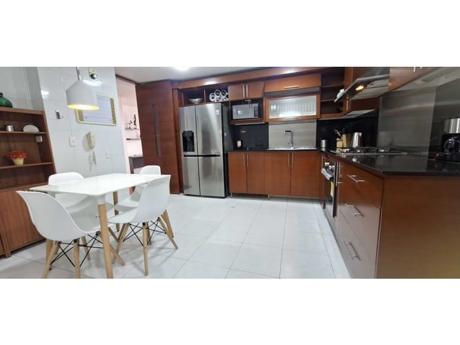 Apartamento en arriendo en Country Club, Bogotá · foto 10 de 24