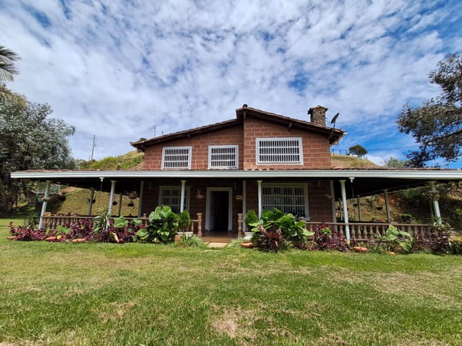 Finca en venta en San Jose, Guarne, 270 m² · foto 7 de 24