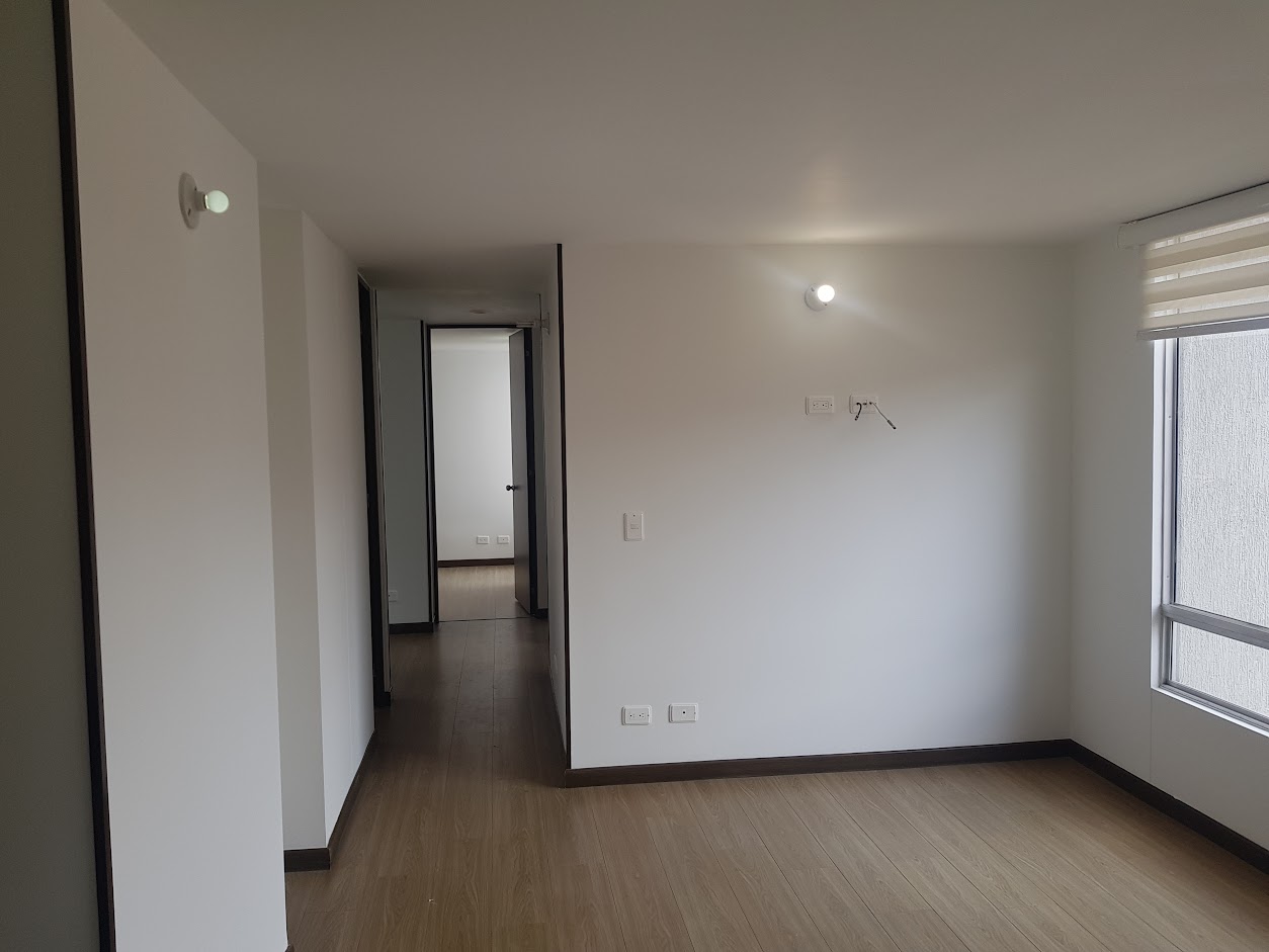 Apartamento en venta en Castilla, Bogotá · foto 2 de 17