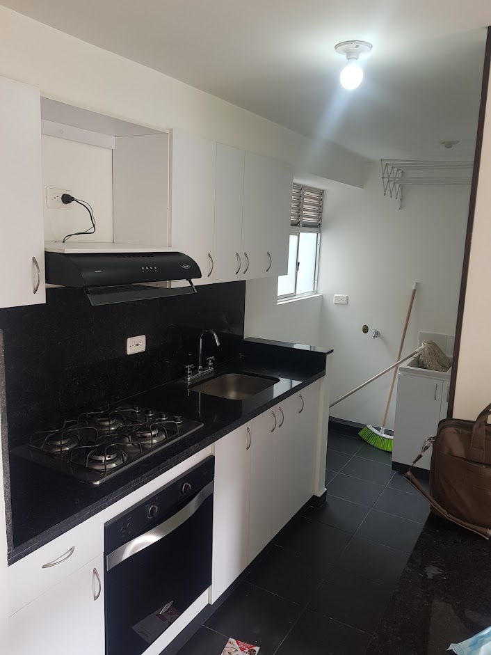 Apartamento en venta en Castilla, Bogotá · foto 6 de 17