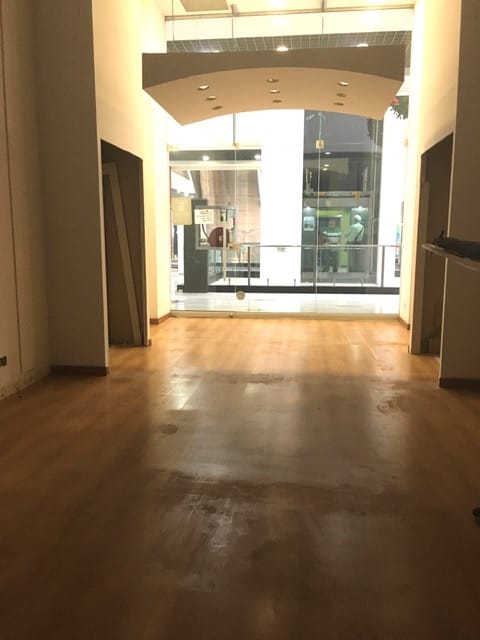 Local en venta en Centenario, Cali, 60 m² · foto 8 de 24