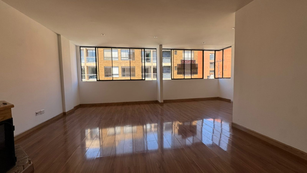 Apartamento en venta en Santa Barbara, Bogotá · foto 3 de 18