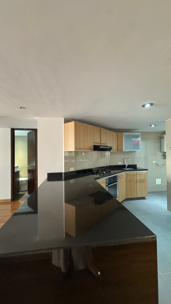 Apartamento en venta en Santa Barbara, Bogotá · foto 6 de 18