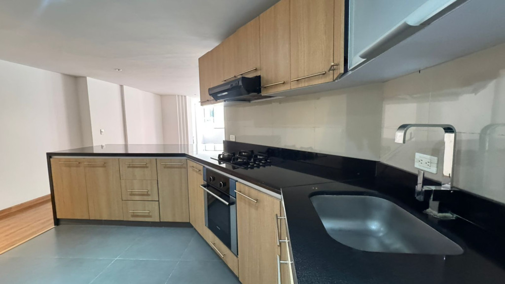 Apartamento en venta en Santa Barbara, Bogotá · foto 7 de 18