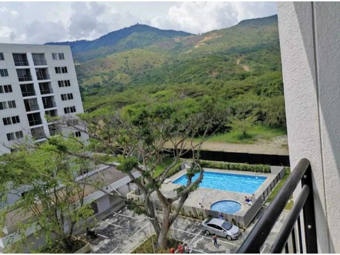 Apartamento de 2 alcobas en venta en Colinas Del Norte, Yumbo, 60 m² · foto 3 de 20