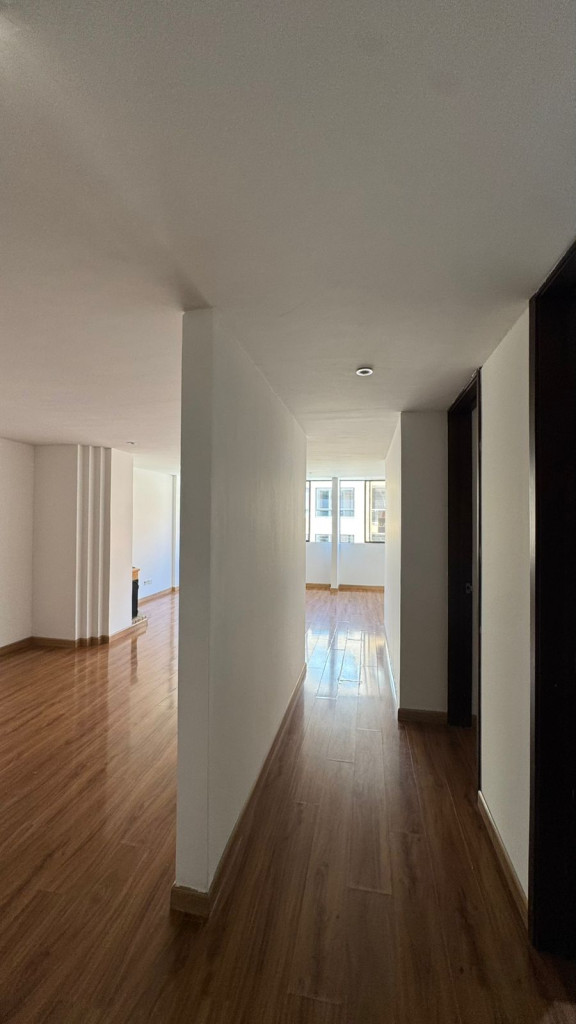 Apartamento en venta en Santa Barbara, Bogotá · foto 12 de 18