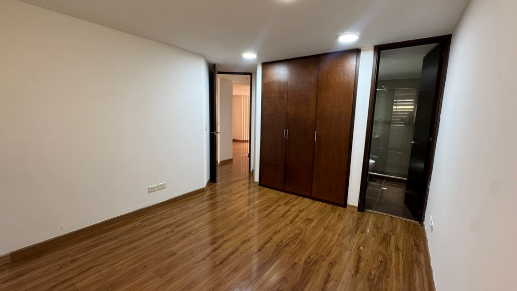 Apartamento en venta en Santa Barbara, Bogotá · foto 13 de 18