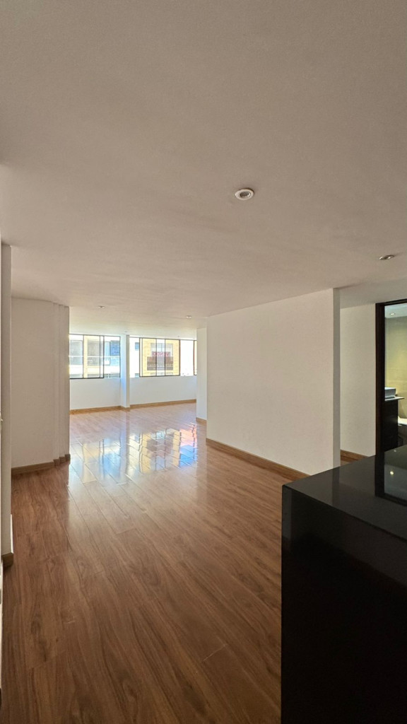 Apartamento en venta en Santa Barbara, Bogotá · foto 17 de 18