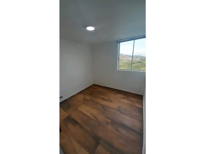 Apartamento de 2 alcobas en venta en Colinas Del Norte, Yumbo, 60 m² · foto 12 de 20