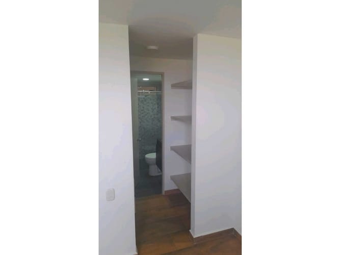 Apartamento de 2 alcobas en venta en Colinas Del Norte, Yumbo, 60 m² · foto 13 de 20