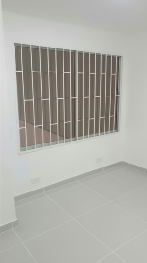 Oficina en arriendo en La Floresta, Medellín, 23 m² · foto 6 de 6
