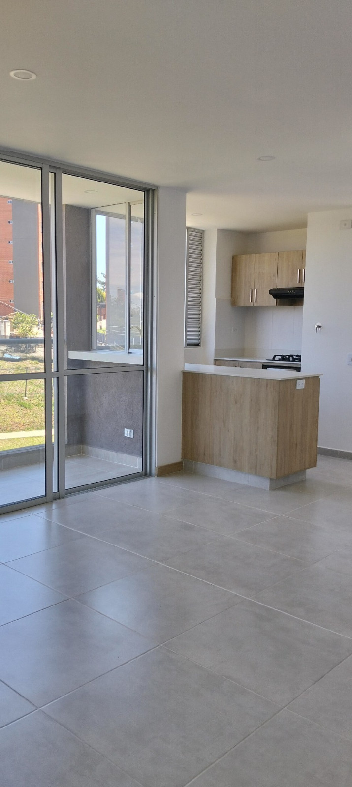 Apartamento en arriendo en Centro, Rionegro · foto 3 de 16