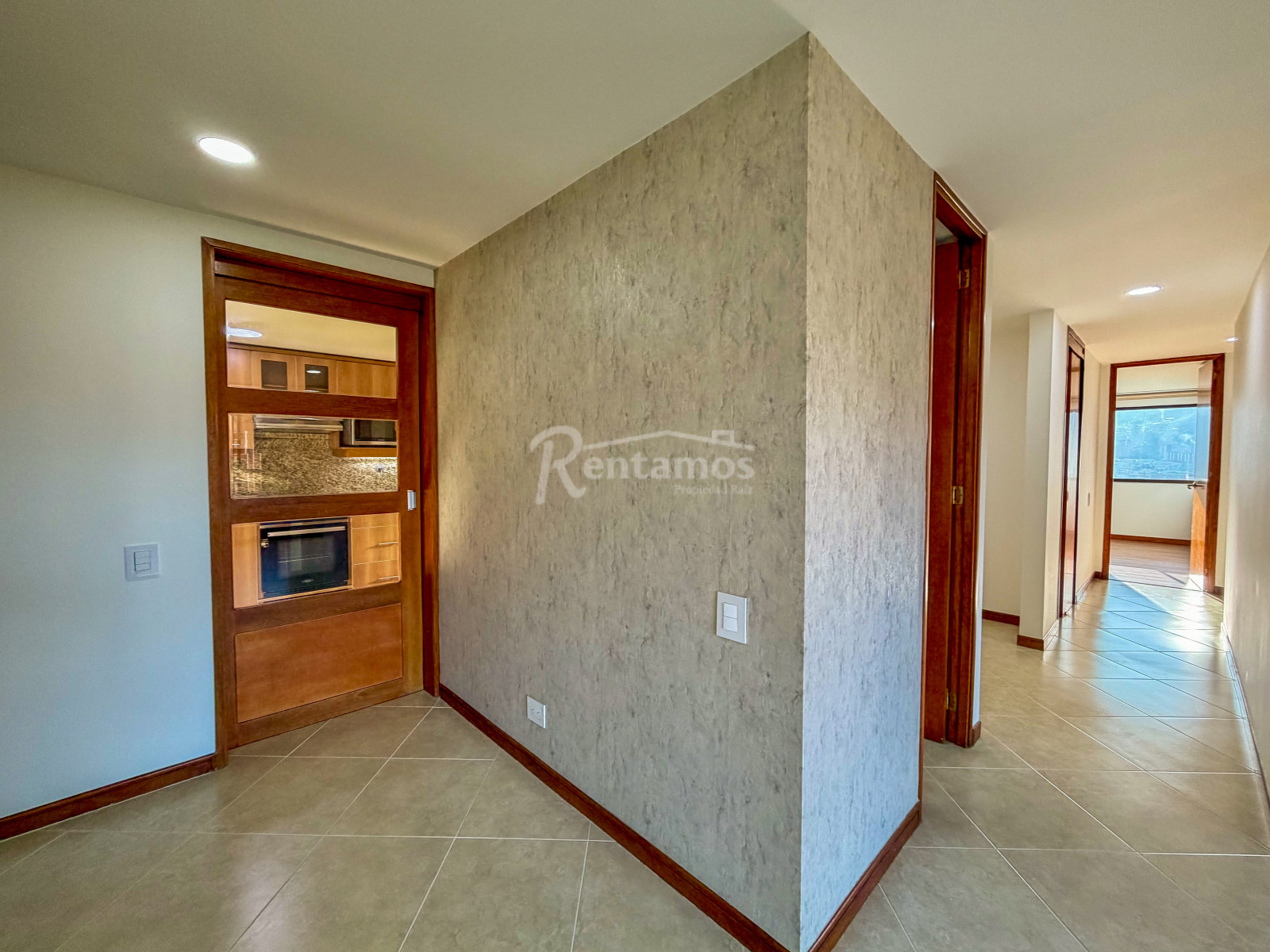 Apartamento en arriendo en La Frontera, Medellín · foto 5 de 22