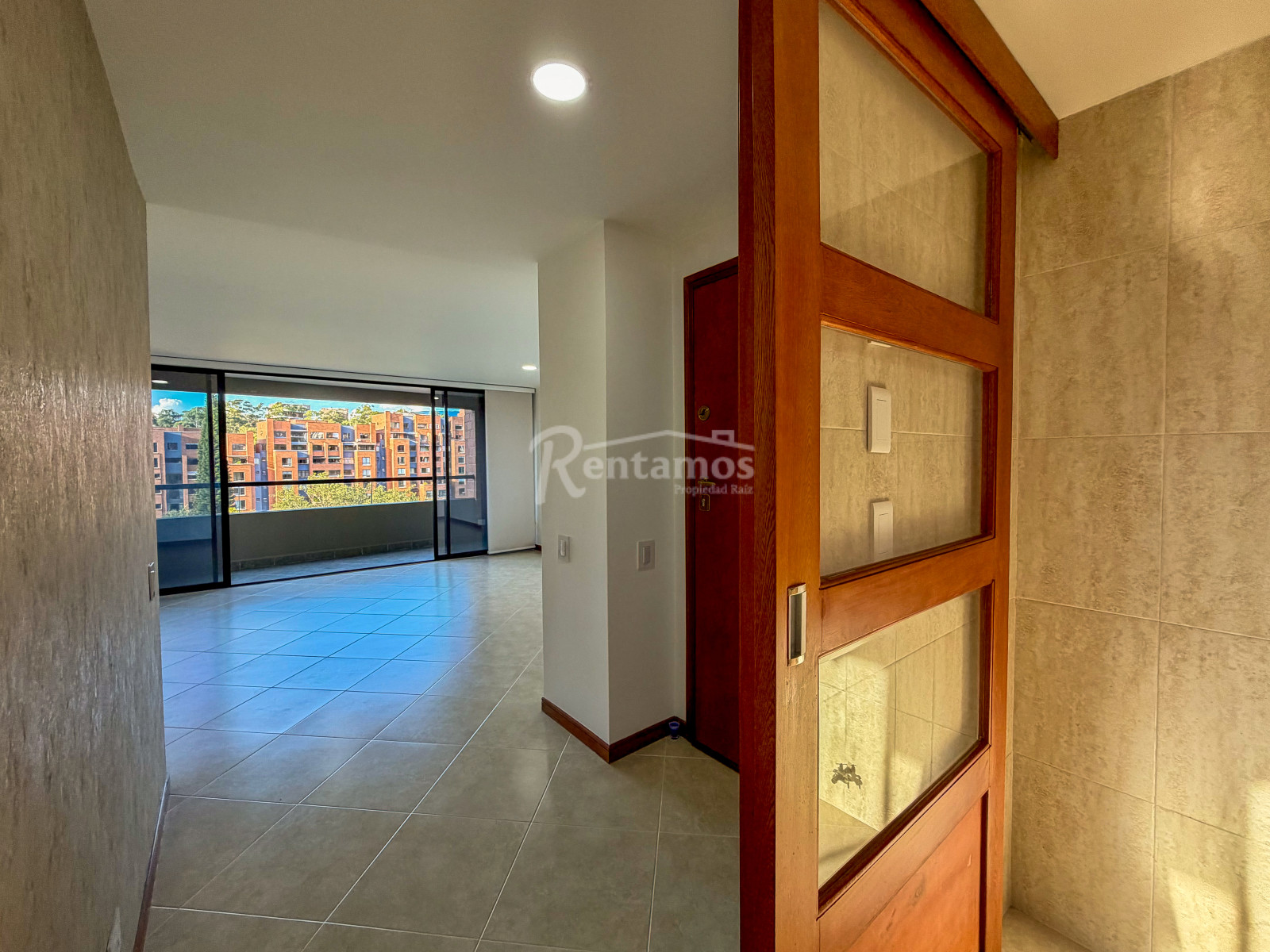 Apartamento en arriendo en La Frontera, Medellín · foto 6 de 22