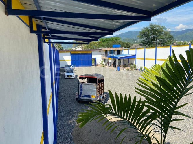 Bodega en arriendo en Vanguardia, Villavicencio, 1200 m² · foto 5 de 12