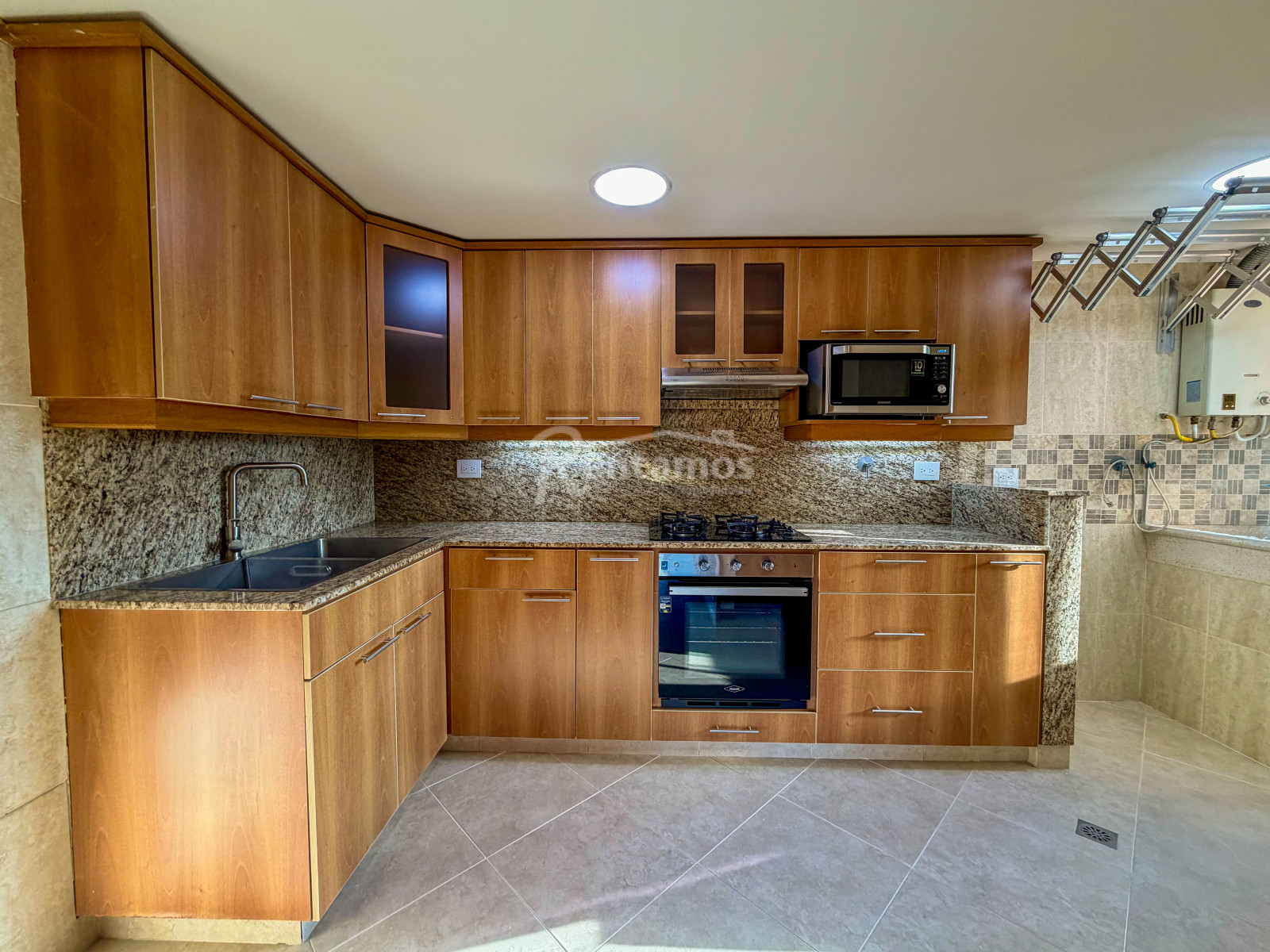 Apartamento en arriendo en La Frontera, Medellín · foto 8 de 22