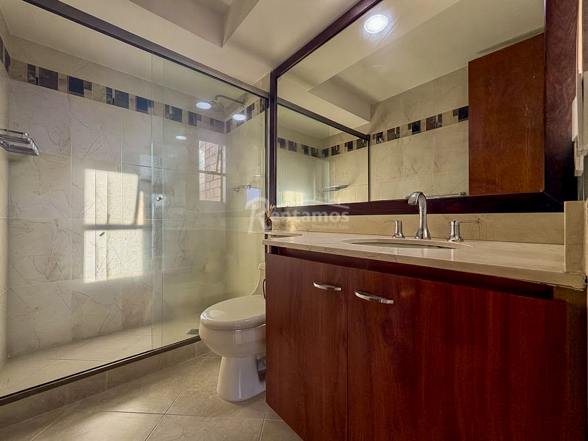 Apartamento en arriendo en La Frontera, Medellín · foto 20 de 22