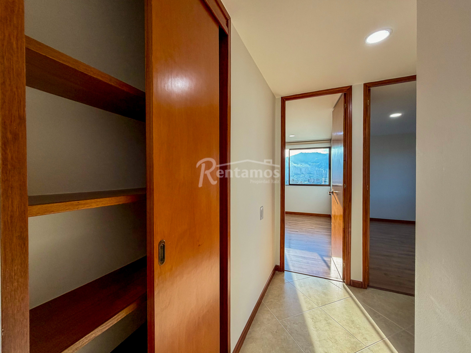 Apartamento en arriendo en La Frontera, Medellín · foto 22 de 22