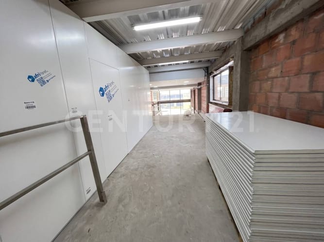 Bodega en venta en Belalcazar, Cali, 660 m² · foto 9 de 23
