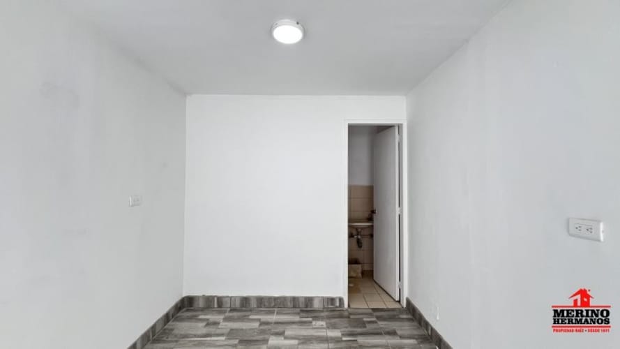 Local en arriendo en Santa Lucia, Medellín, 16 m² · foto 8 de 14
