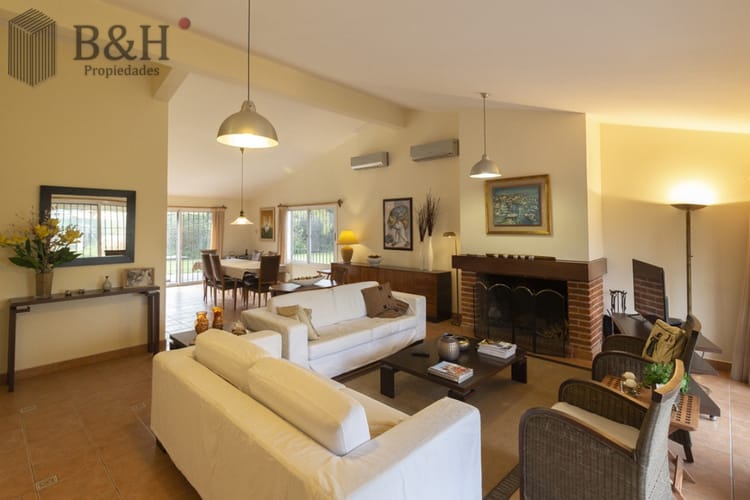 Casa 4 dormitorios en Venta, Alquiler anual y de verano · Foto 2