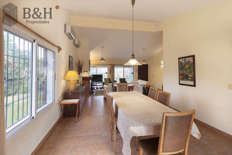 Casa 4 dormitorios en Venta, Alquiler anual y de verano · Foto 4
