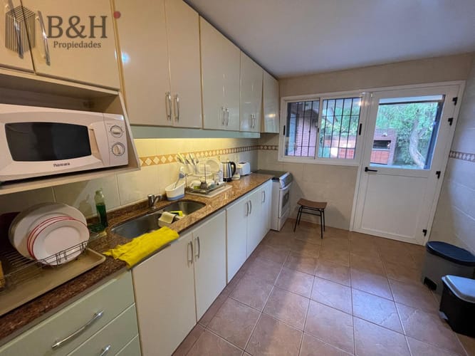Casa 4 dormitorios en Venta, Alquiler anual y de verano · Foto 7