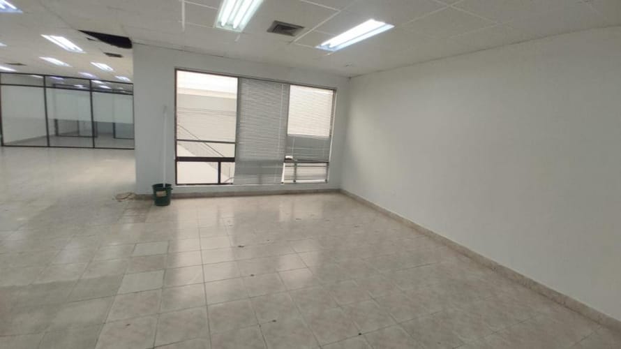 Local en venta en Versalles, Cali, 600 m² · foto 6 de 24