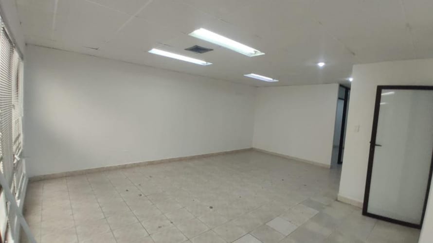 Local en venta en Versalles, Cali, 600 m² · foto 10 de 24