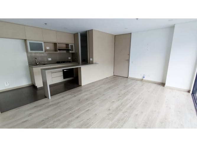 Apartamento de 2 alcobas en arriendo en Vía Las Palmas, Medellín, 78 m² · foto 2 de 24