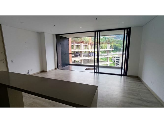 Apartamento de 2 alcobas en arriendo en Vía Las Palmas, Medellín, 78 m² · foto 3 de 24