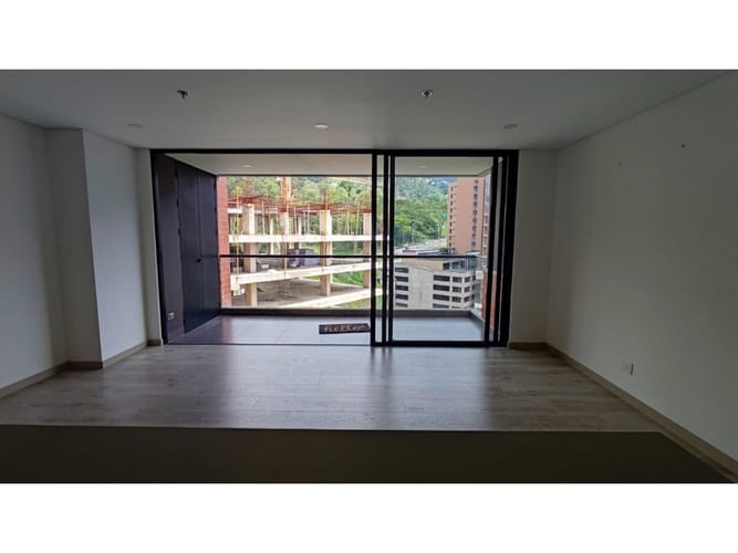 Apartamento de 2 alcobas en arriendo en Vía Las Palmas, Medellín, 78 m² · foto 8 de 24