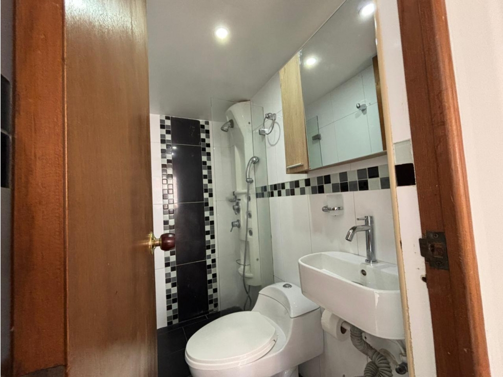 Apartamento en venta en San Antonio De Prado, Medellín · foto 5 de 13