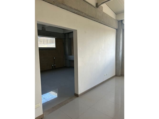Oficina en arriendo en El Porvenir, Rionegro, 31 m² · foto 8 de 9