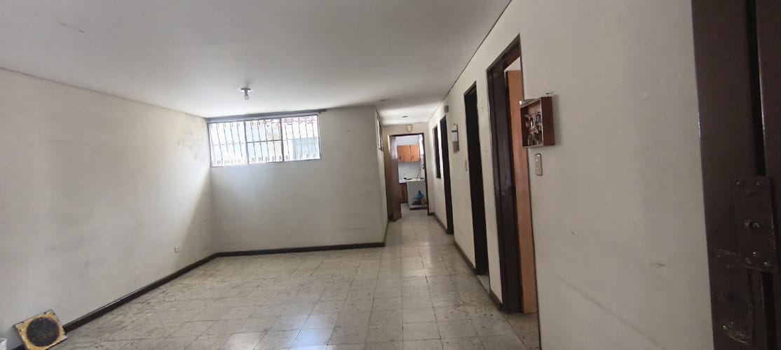 Casa de 6 alcobas en venta en San Fernando Viejo, Cali, 300 m² · foto 3 de 15