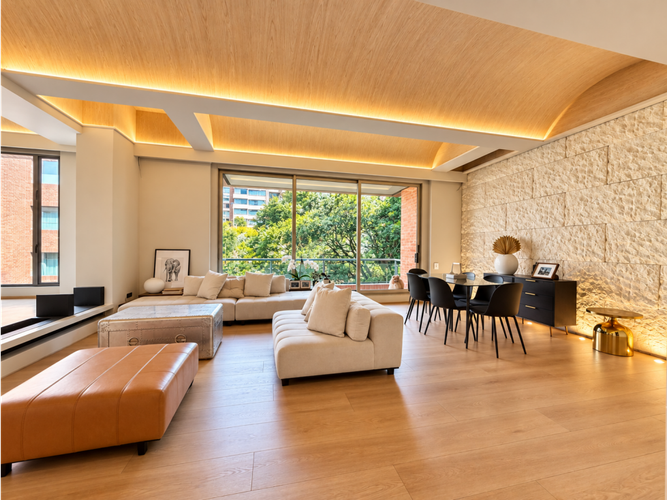 Apartamento de 3 alcobas en venta en Los Rosales, Bogotá, 200 m² · foto 4 de 24
