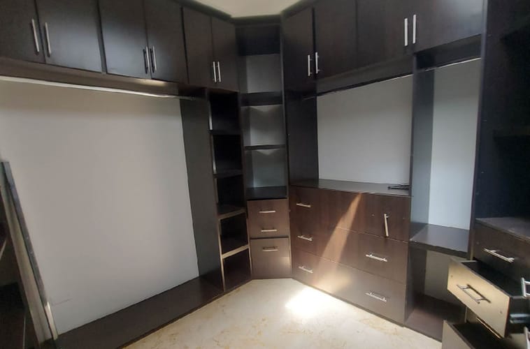 Casa de 5 alcobas en venta en La Calera, Medellín, 400 m² · foto 9 de 17