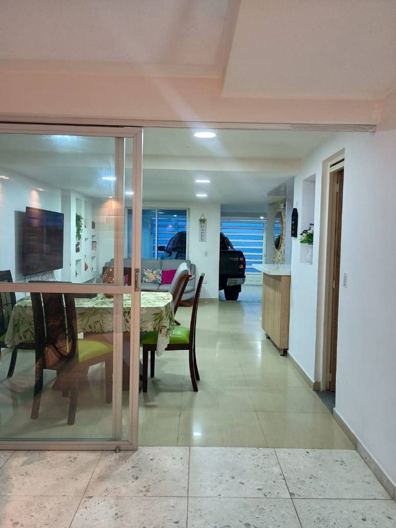 Casa en venta en Kennedy Central, Bogotá · foto 2 de 24