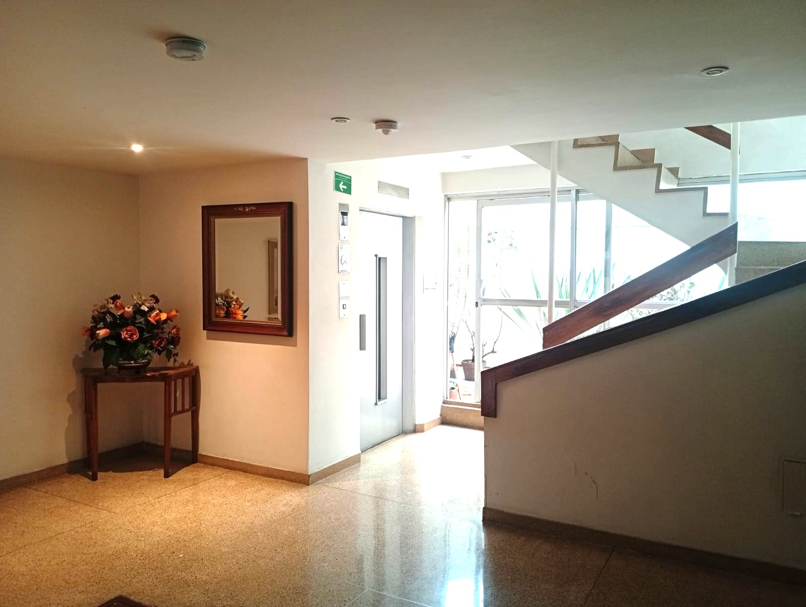 Apartamento en venta en Santa Barbara, Bogotá · foto 4 de 24